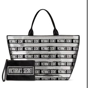 Victoria Secret bag & Wrislet (New)